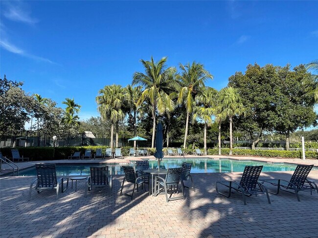 Building Photo - 932 NW 126th Terrace