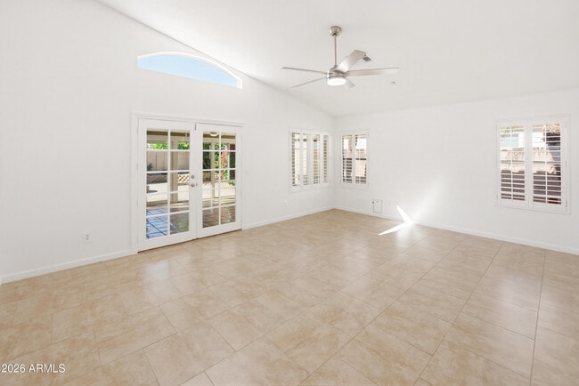 Building Photo - 9321 E Caribbean Ln