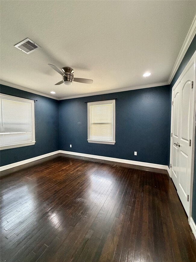 Building Photo - 1932 N Avenue H