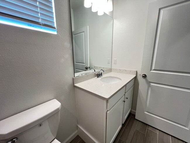 Building Photo - AWESOME 4BD/3BA Home in Ocala!!! Washer and Dryer INCLUDED!