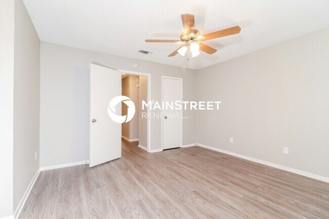 Building Photo - 3 Bedroom Pet-Friendly Home in Flower Mound, TX with Main Street Renewal