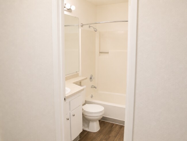Interior Photo - Woodlake Apartments
