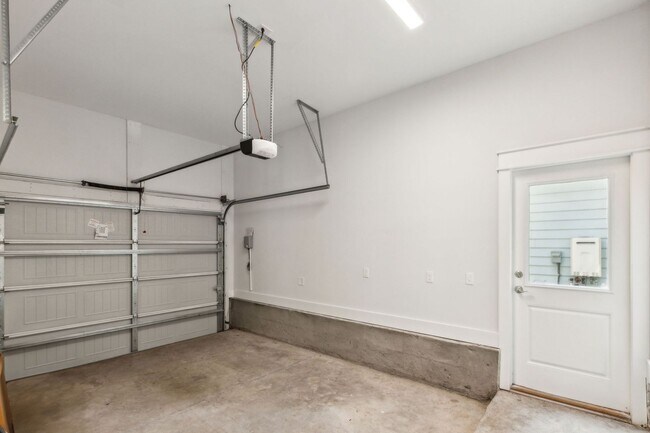 Building Photo - Amelia Island 4 Bedroom!