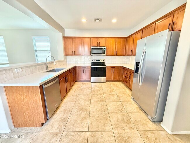 Building Photo - 4138 E Thunderheart Trail