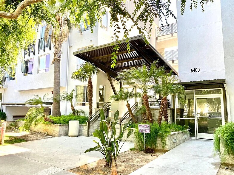 Building Photo - 6400 Crescent Park E