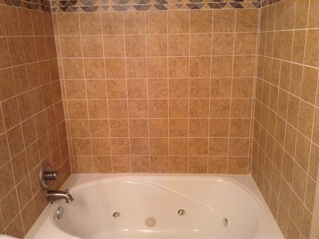 Building Photo - 2493 Monarchy Ln