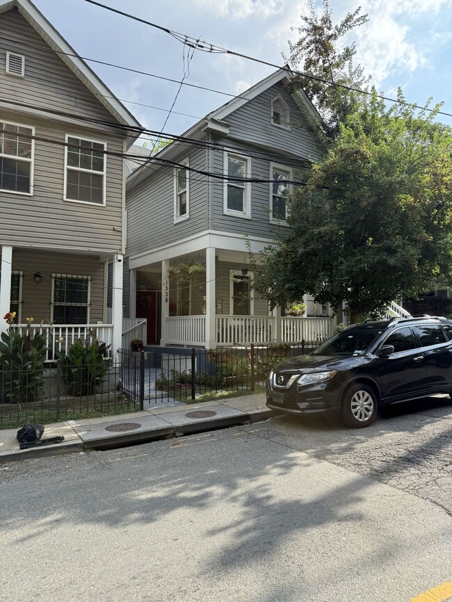 Primary Photo - 1328 Morris Rd SE