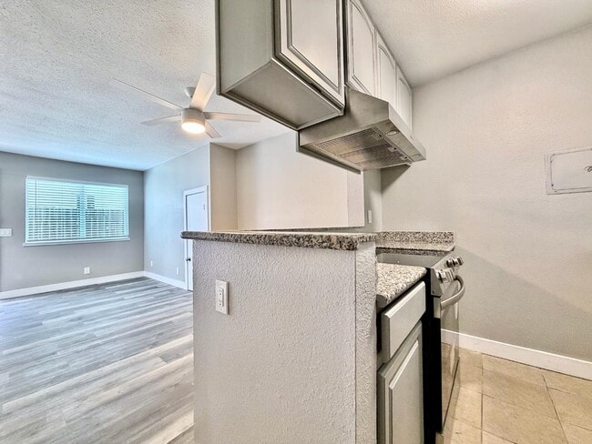 Building Photo - 1819 W St