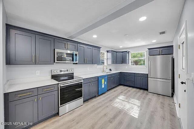 Building Photo - 5665 Hillman Dr