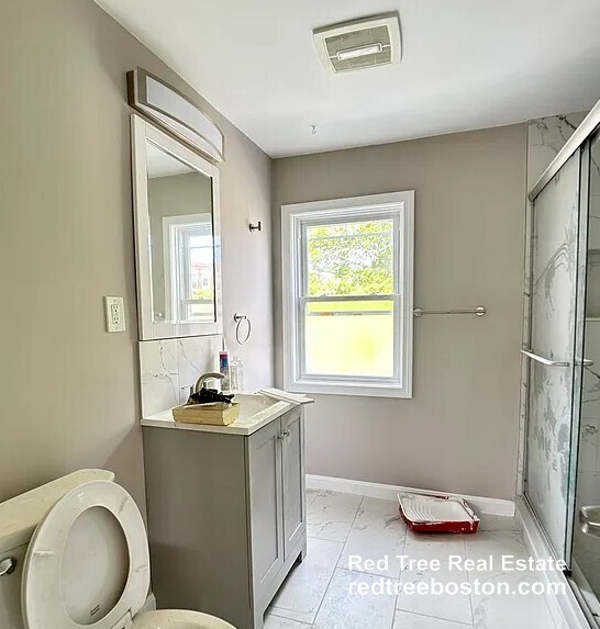 Building Photo - 16 Long Ave