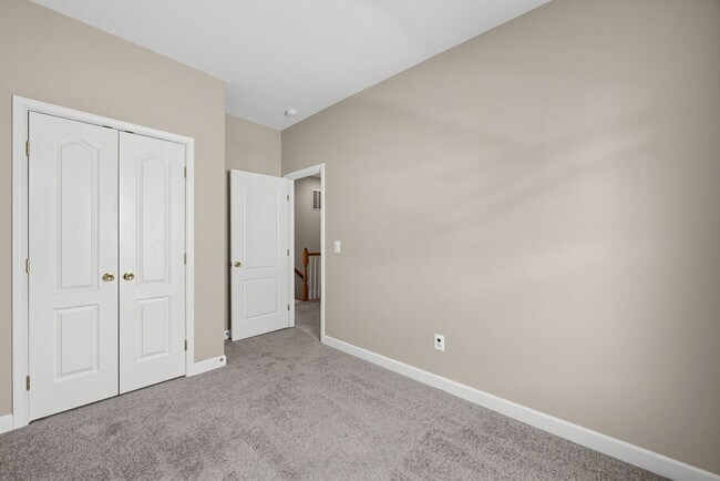 Building Photo - 7589 Great Swan Ct