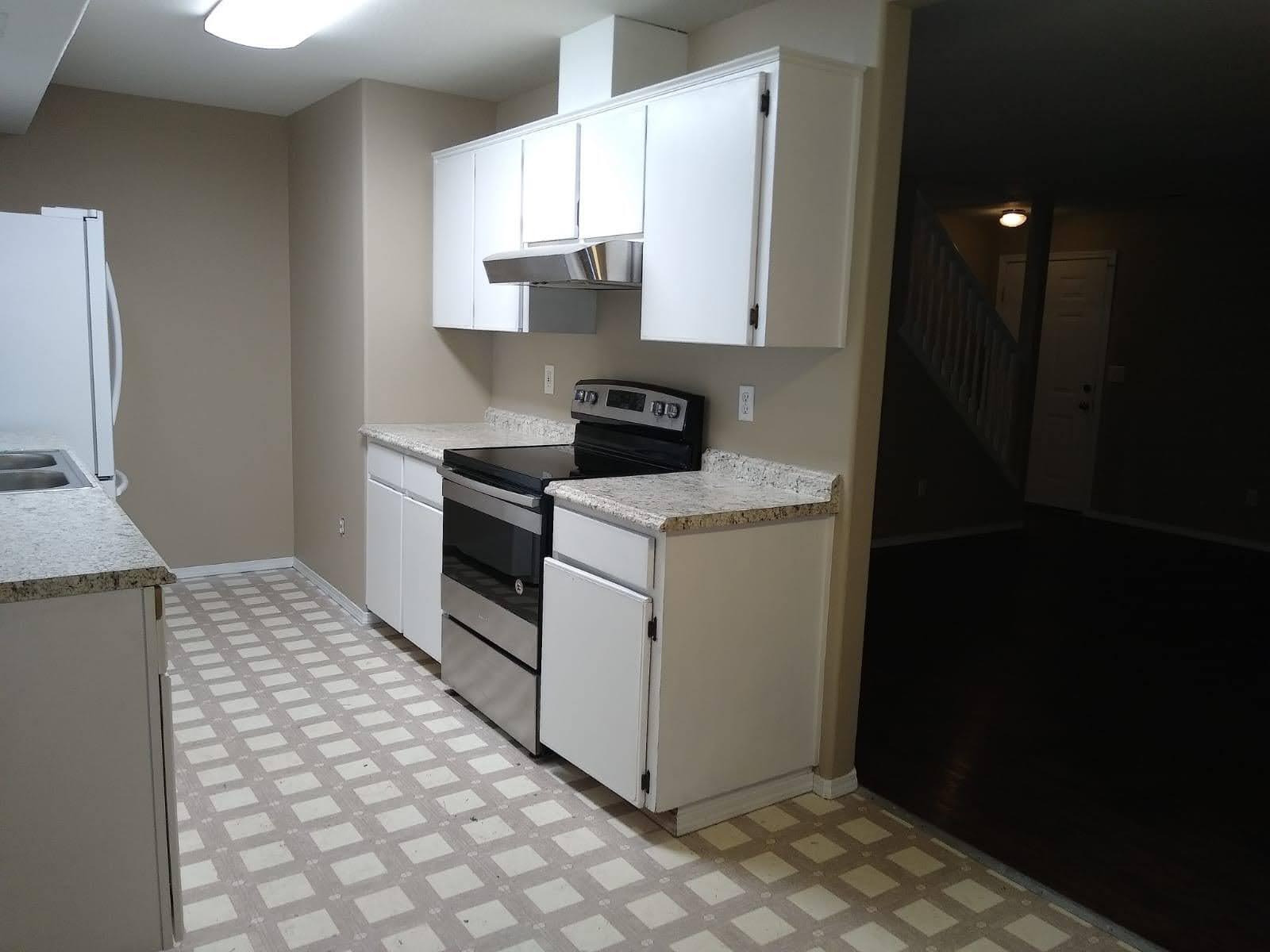 4-2b2b - 16049 SE Caruthers St