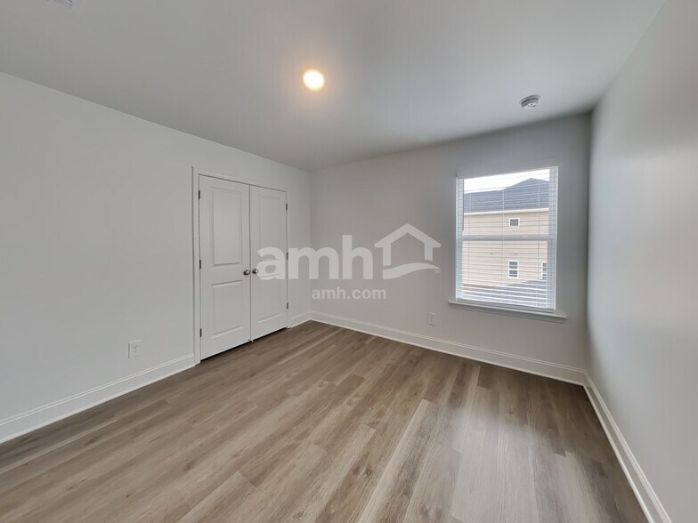 Building Photo - 610 Grohmann Path