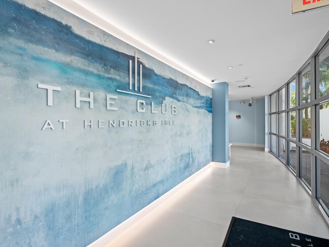 Building Photo - 444 Hendricks Isle