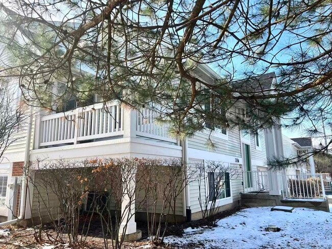 Building Photo - 3356 Ravinia Cir