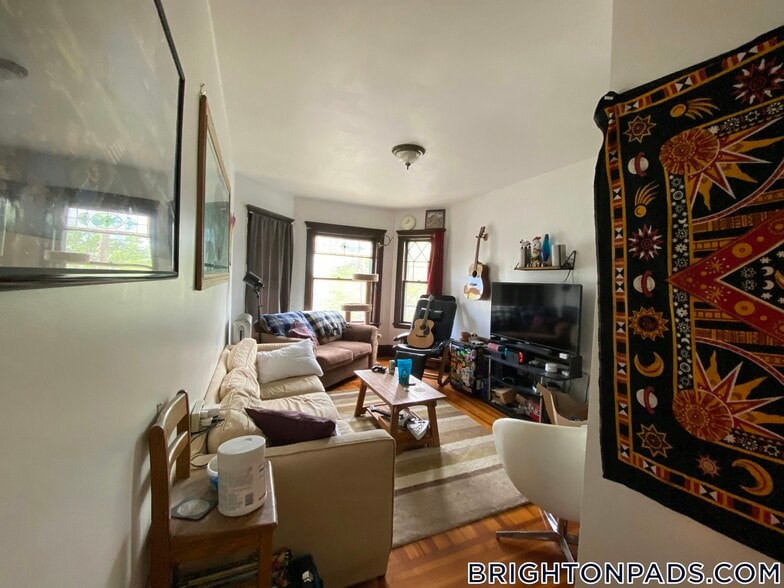 Primary Photo - 35 Langley Rd