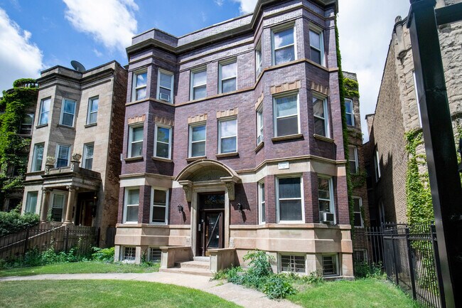 Building Photo - 6362 S Greenwood Ave