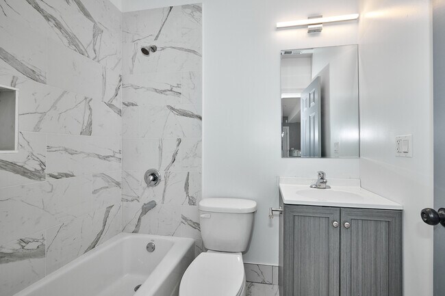 Building Photo - 5709 W Seminole St