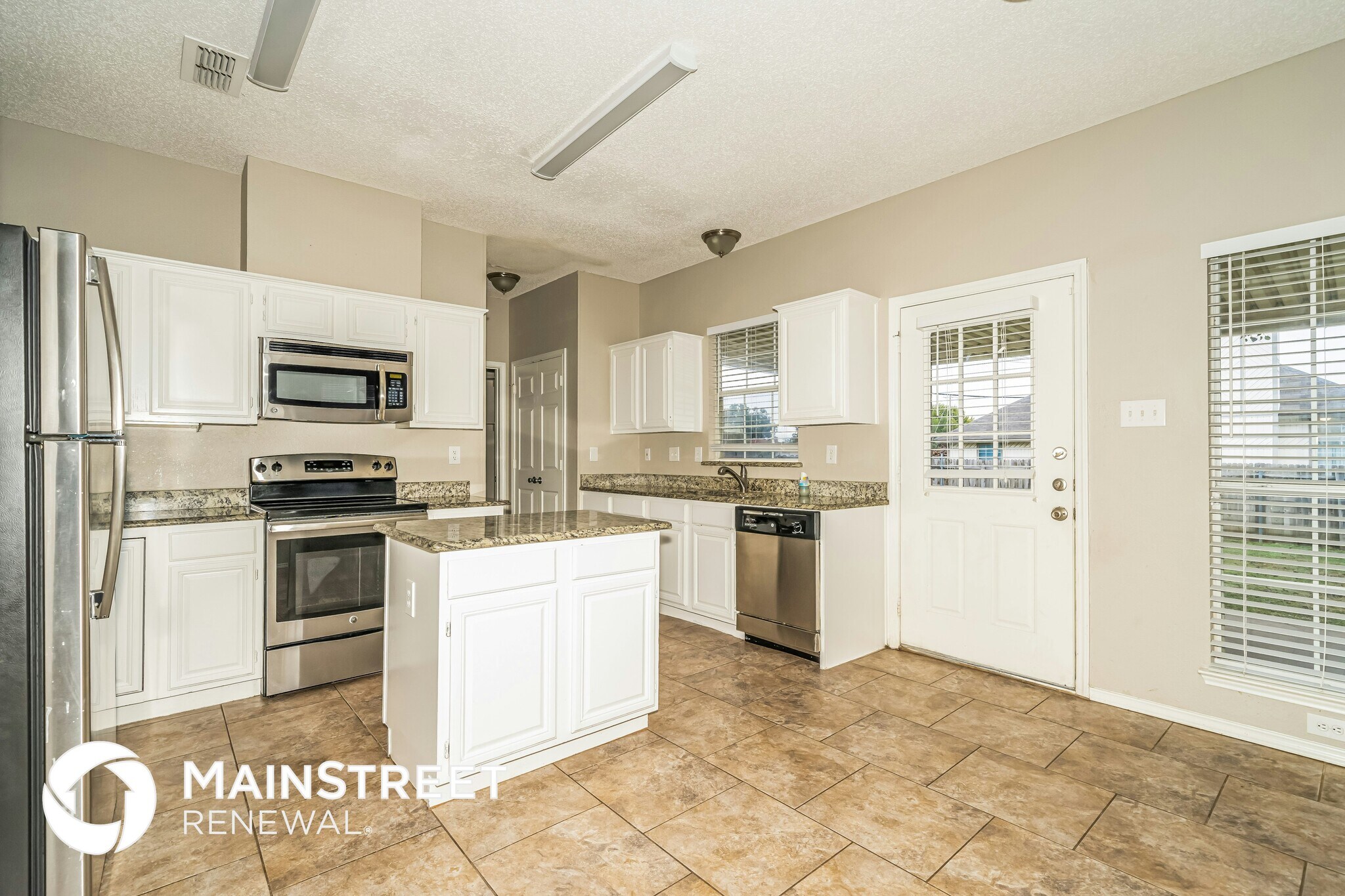 Building Photo - 7501 Meadow Creek Dr