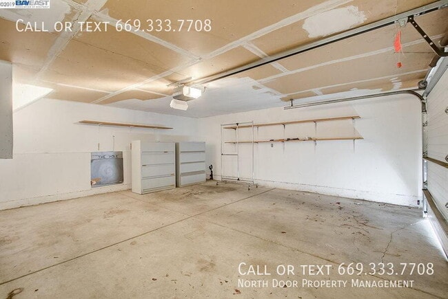 Building Photo - 5877 Central Ave