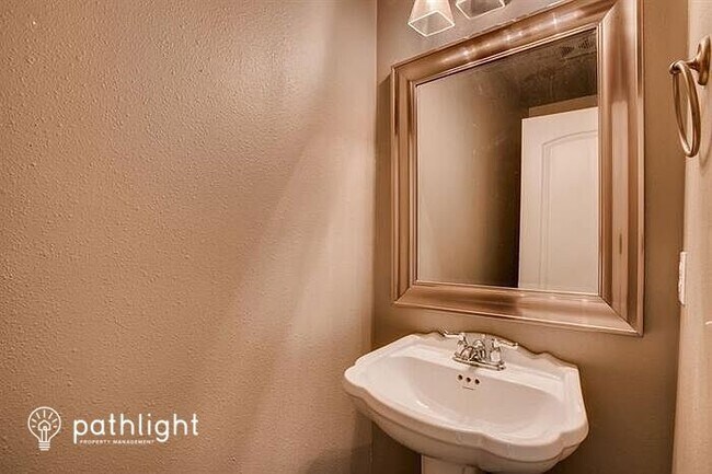 Building Photo - 15805 NE 79th Street