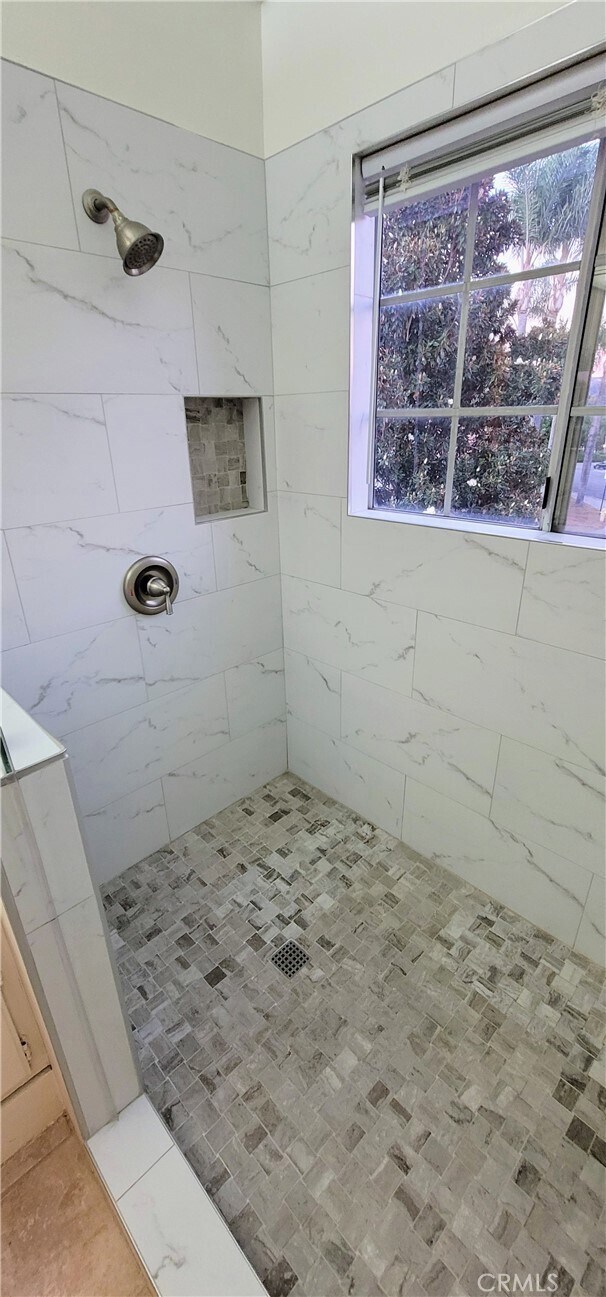 Building Photo - 14644 Bella Courte