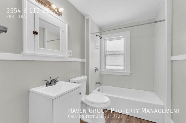 Building Photo - 3554 E 113th St