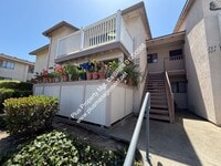Building Photo - Quail Meadows Upstairs Condo with Easy Access to 101 Frwy/VSFB