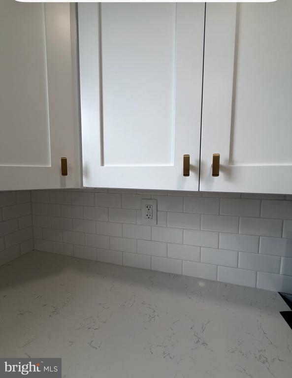 Building Photo - 3628 Genesee Dr