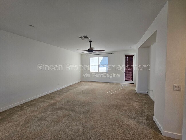 Building Photo - 209 Westpark Ct