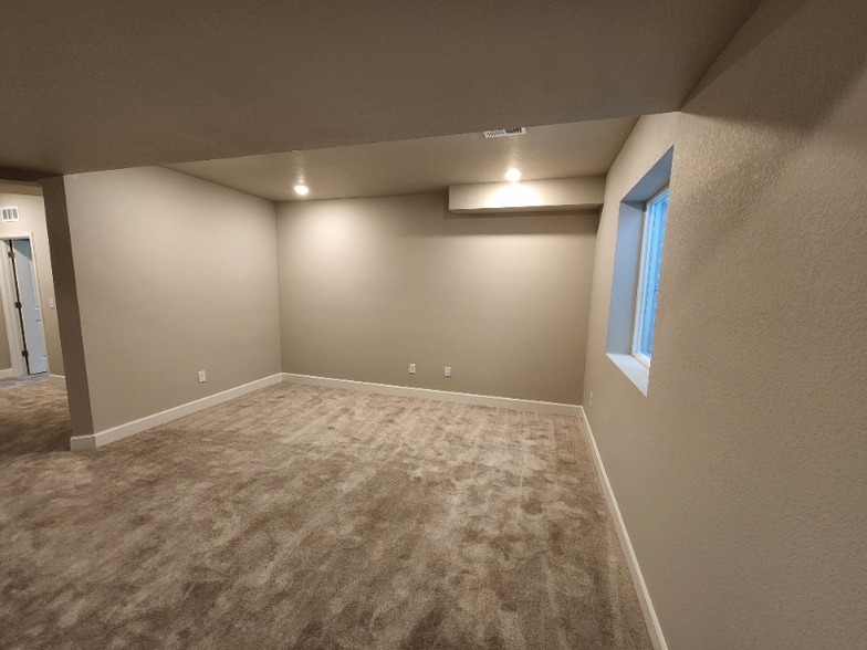 Building Photo - 3594 Silver Rock Cir