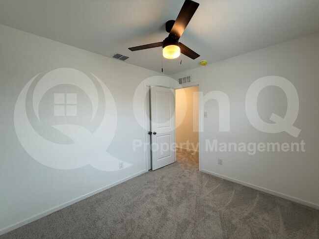 Building Photo - 6313 Kingfisher Wy