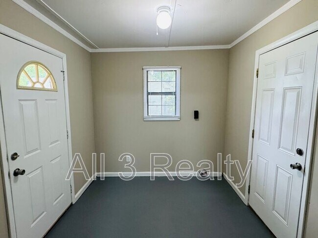 Building Photo - 957 Parkwood Ct