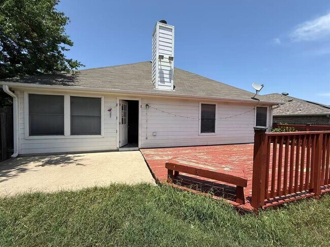 Building Photo - 17825 Madden Dr