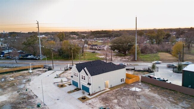 Building Photo - 9113 Highland Northern Wy