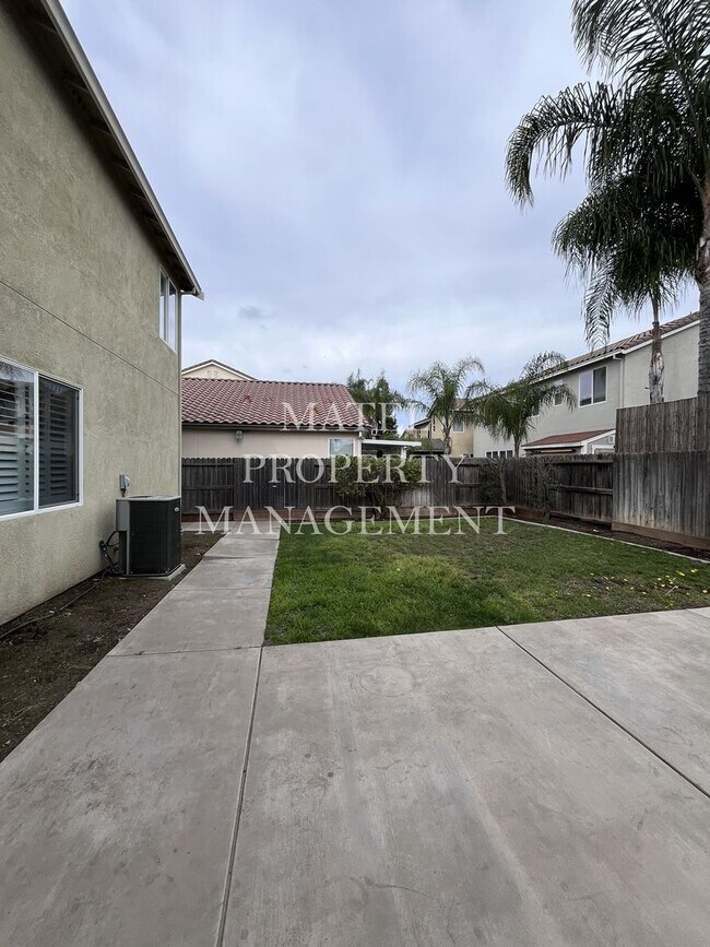 Building Photo - Move in Special see ad