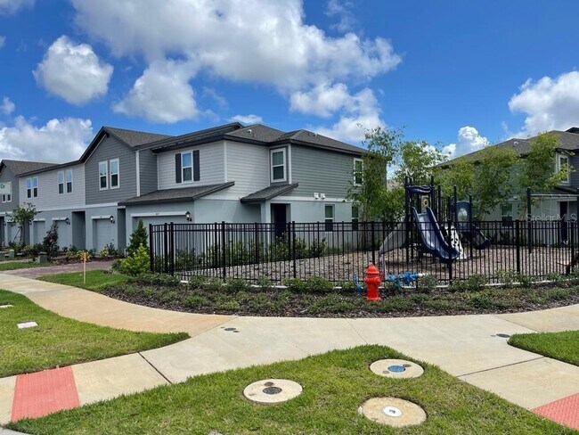 Building Photo - 407 Legacy Lp