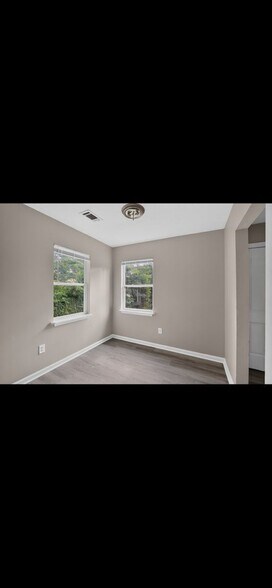 Building Photo - 2922 Whistler Ln