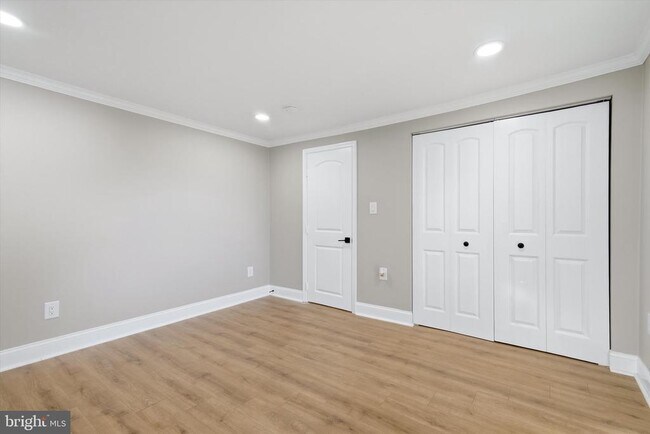 Building Photo - 906 Washington Ave