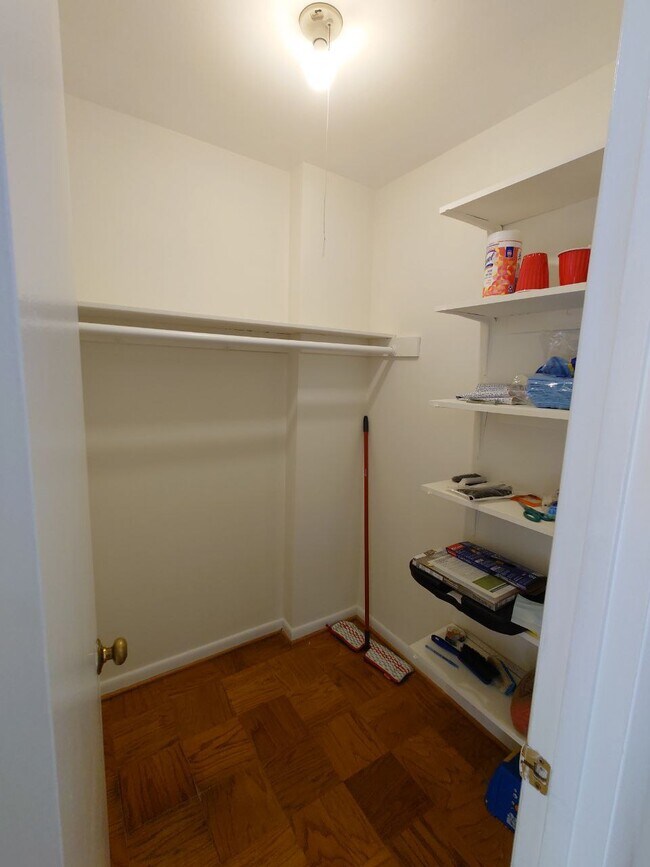 Building Photo - 600 Roosevelt Blvd