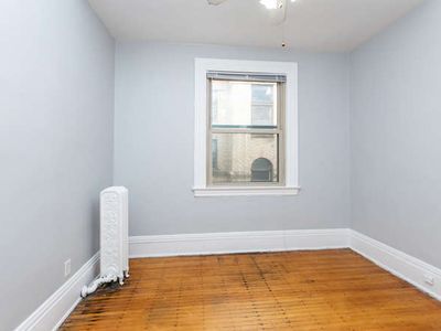 Building Photo - 325 6th Ave SE