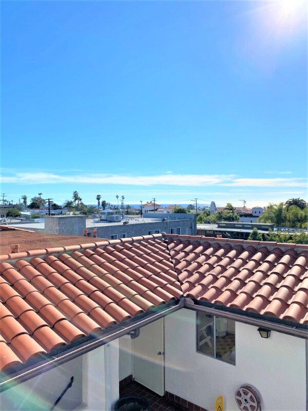 Building Photo - 147 Avenida Serra