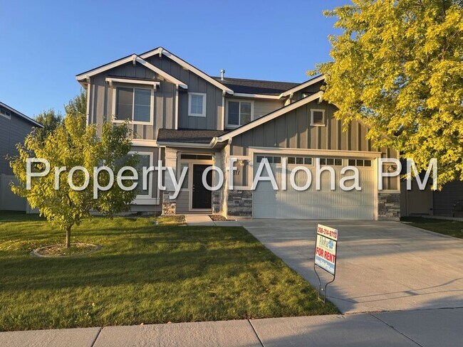 Primary Photo - 817 E Ionia Dr