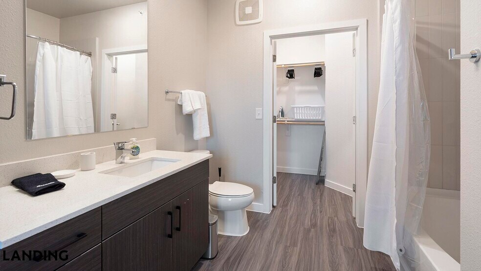 Building Photo - 14015 Univ Pass