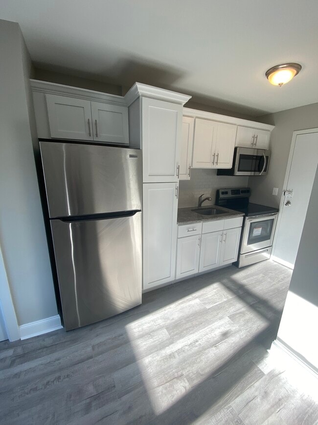 Updated Kitchens - 21 Davis Ave