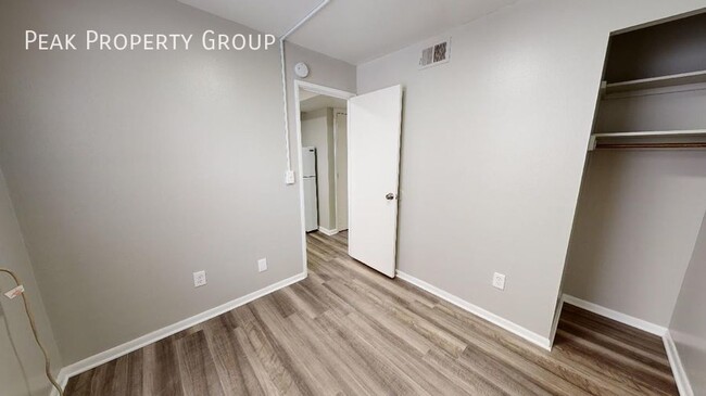 Building Photo - Available Fall 2024! $99 SECURITY DEPOSIT ...