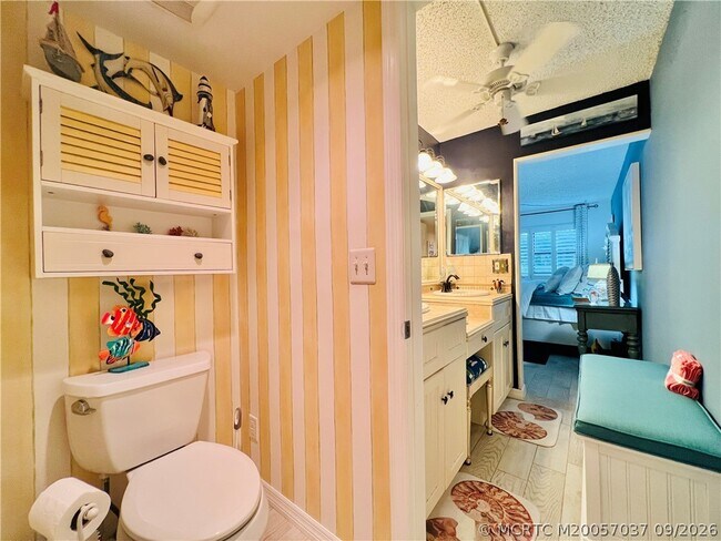 Building Photo - 10044 S Ocean Dr