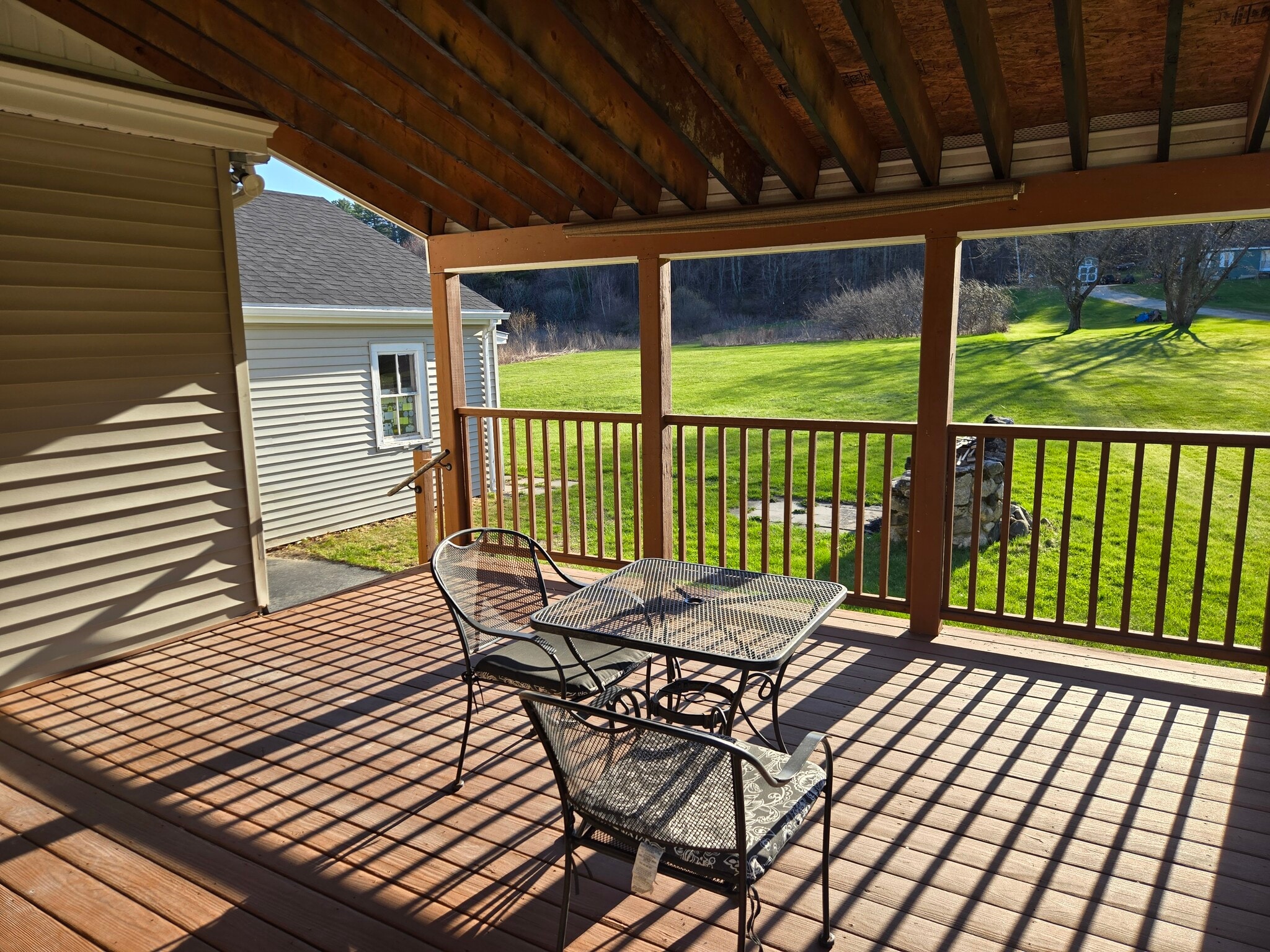 Building Photo - 521 Riverside Dr