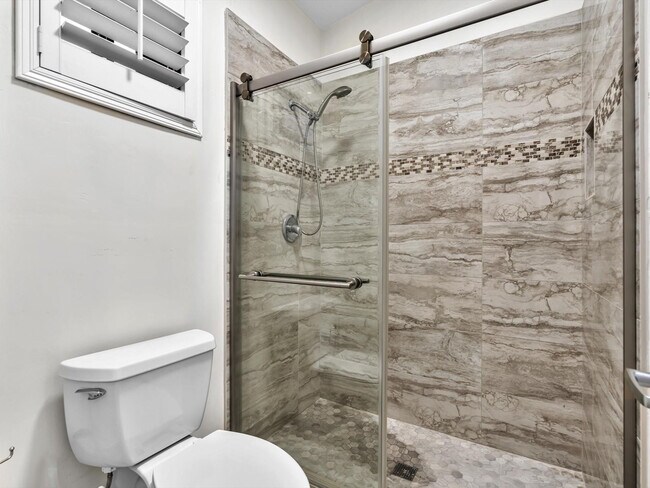 Building Photo - 4182 S Pine Island Rd