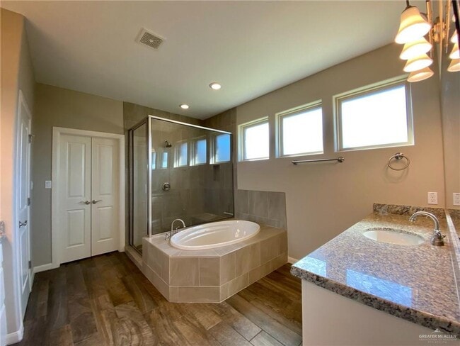 Building Photo - 26 Escondido Pass